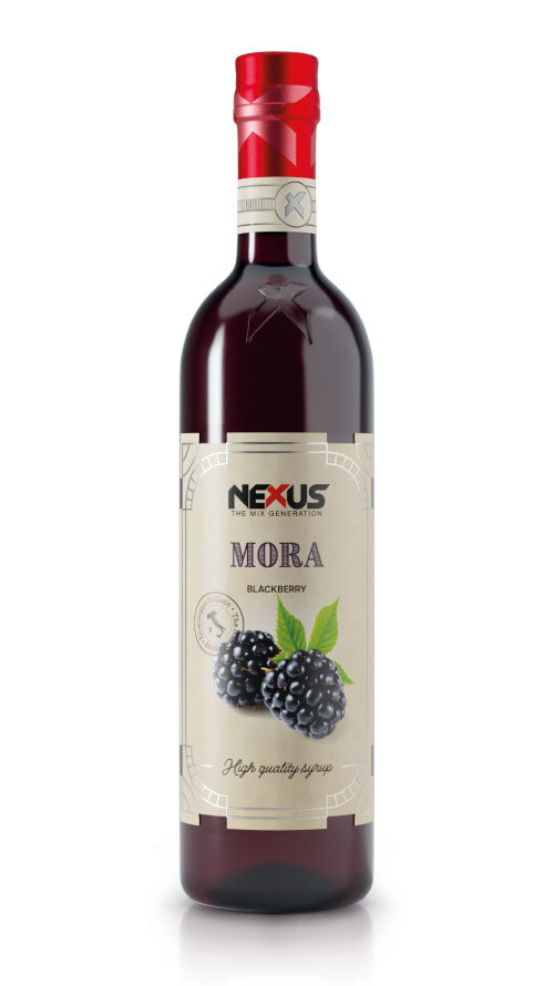 Bottiglia di Sciroppo alla Mora Nexus, ideale per Bramble, gin tonic e mocktail fruttati.
